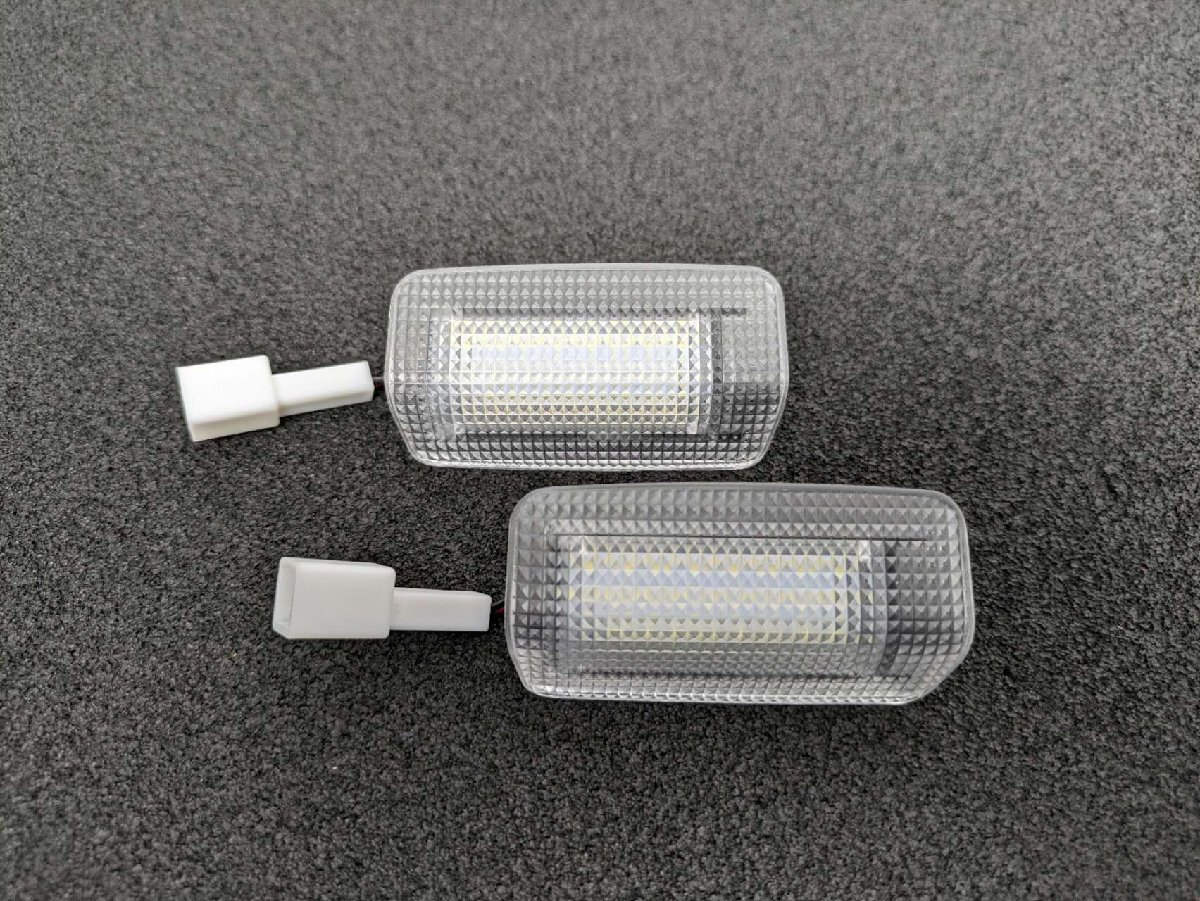 カプラーオン♪ 激白光♪ 交換式♪ LED ドア カーテシ ランプ レクサス UX UX200 UX250h Fスポーツ バージョンC バージョンL_画像4