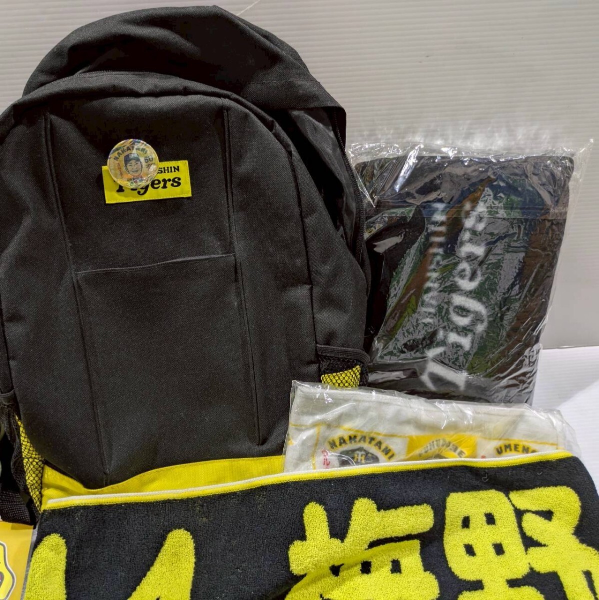 Hanshin Tigers товары суммировать полотенце форма футболка сопутствующие товары Hanshin подушка брелок для ключа насос браслет прозрачный файл