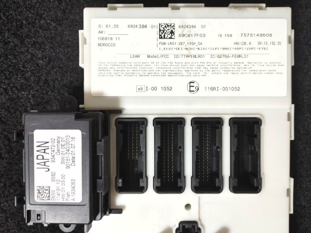 BMW F20 LCI 1S20 純正 FEMコントロールユニット 6824384 タッチ コントローラー エンジンコンピューター 8589145 キー 等 動作OK y413_画像2
