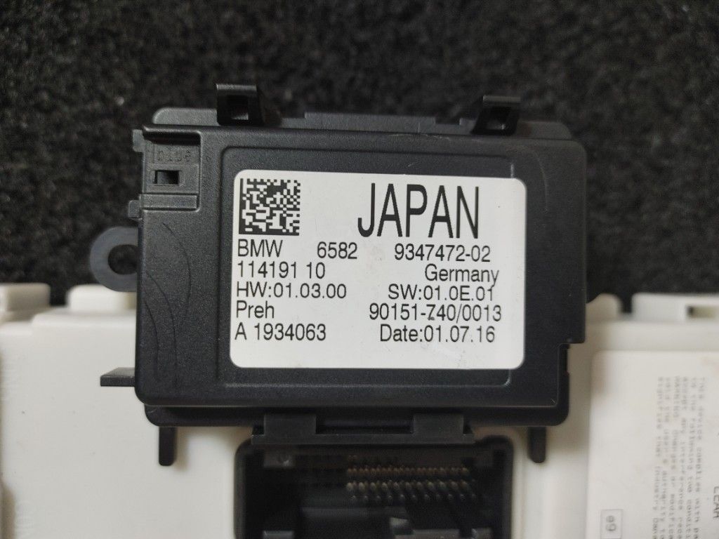 BMW F20 LCI 1S20 純正 FEMコントロールユニット 6824384 タッチ コントローラー エンジンコンピューター 8589145 キー 等 動作OK y413_画像4