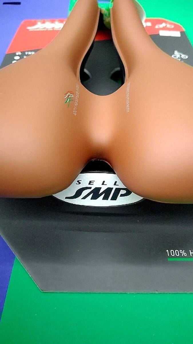 ☆新品未使用//SELLE SMP/TRK /MEDIUM /BROWN MATT/TREKKING/サドル//r4433