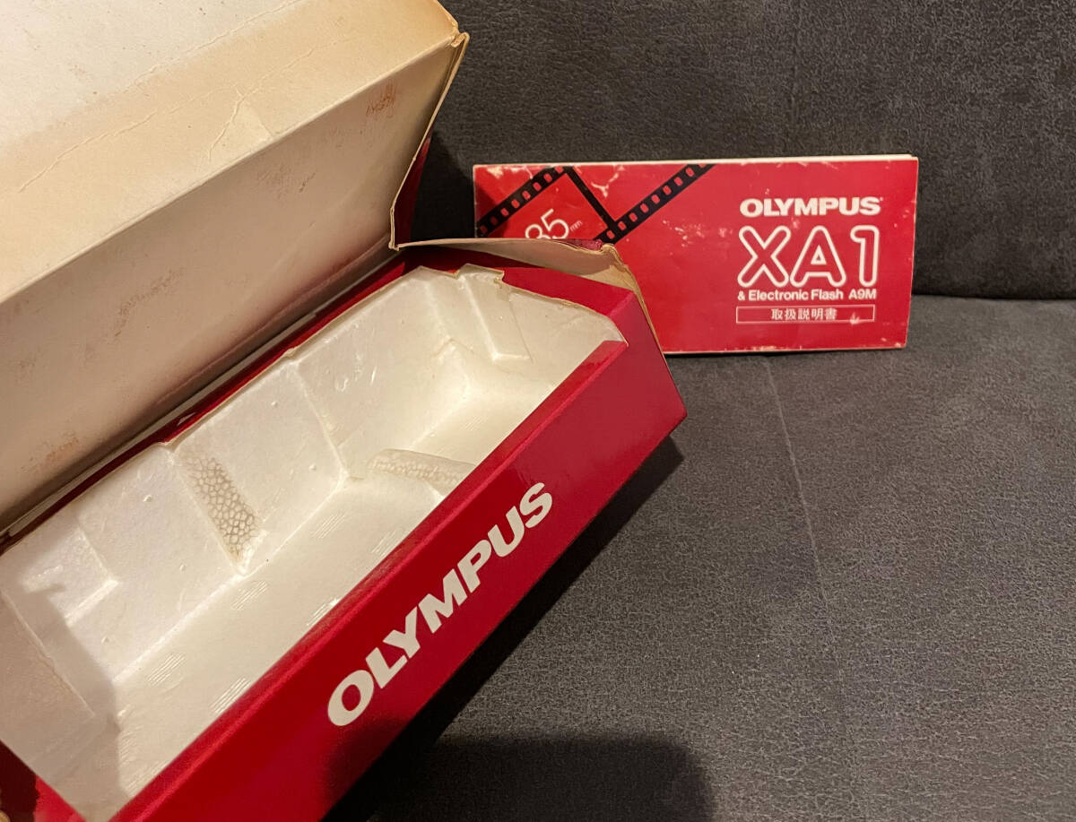 Olympus XA1