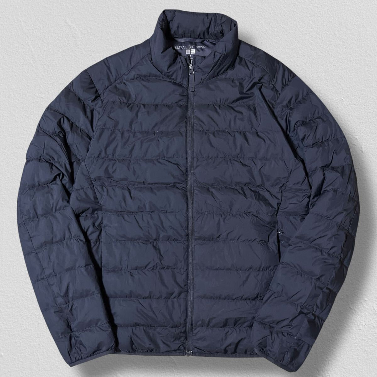 UNIQLO ウルトラライトダウンジャケット 襟あり ネイビー S ●洗濯プレス済●ネコポス可● ユニクロ 中わた ダウン インナー 紺色 古着/698_画像1