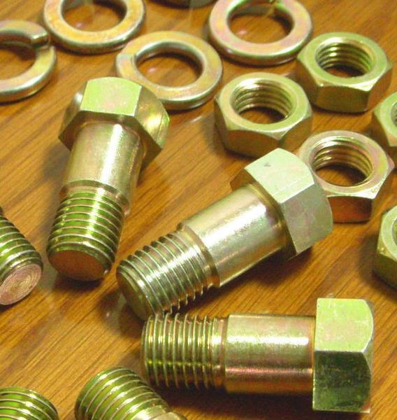 ドライブシャフトのネジ+ボルト+ナットSET　新品　ハコスカS30ZケンメリS130Z/510ブルーバードR180ジャパンR200デフ等_画像2