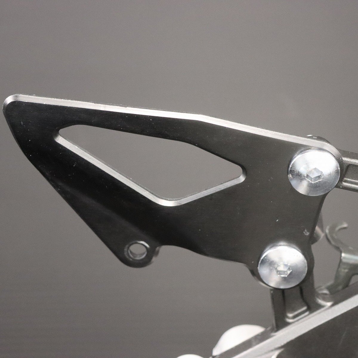 激安！YZF-R1純正右側(cè)メインステップAssy！2015～/2CR