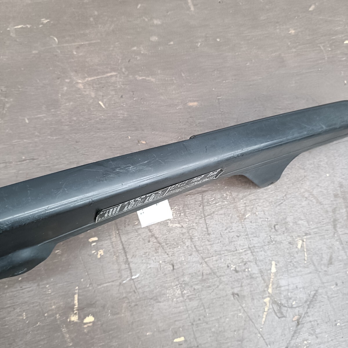 【HIRO】 YAMAHA ヤマハ TZR250 1KT 純正 チェーンカバー チェーンケース 手渡しOK 同梱OK 当時物_画像4