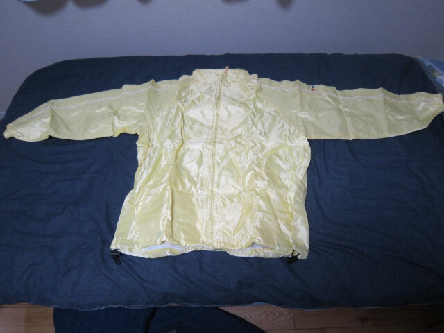 スズキ　ウィンドブレーカー　黄色　未使用　サイズＬ_画像1