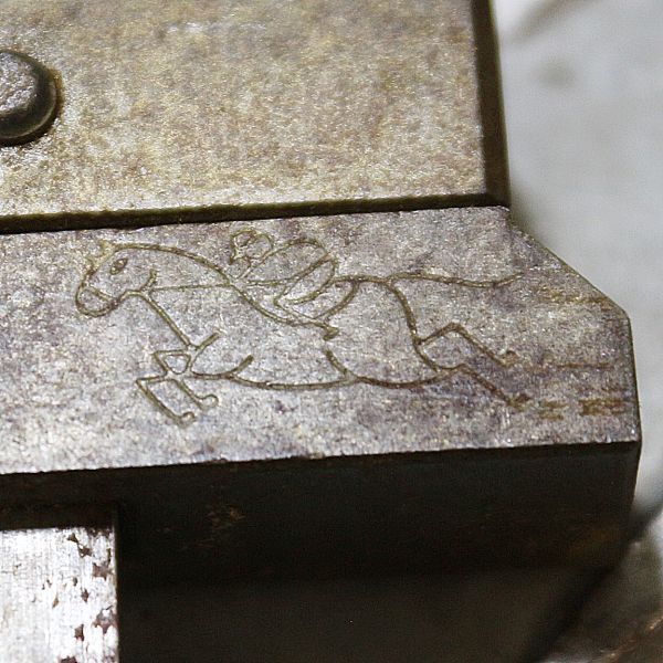 【新潟発】KEIBA 締ハタ 300mm 8本セット 締ハタガネ クランプ 大工道具 木工締具 大工 建築 DIY 作業工具 木材接合 接合 固定 工具 中古の画像6