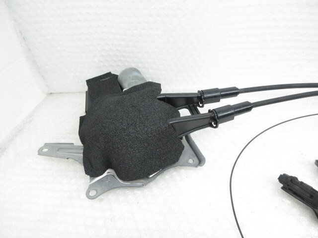 27年 シエンタハイブリッド NHP170G 右パワースライドドアモーター 426615-10010 85005-52090 204170 4765_画像2