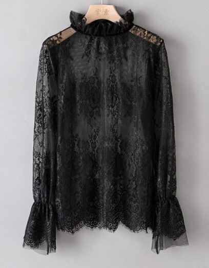 新品●透けレーストップス 　送料無料　袖口フレアー　プチハイネック　切りっぱなし　花模様レース　ホワイト　白_画像2