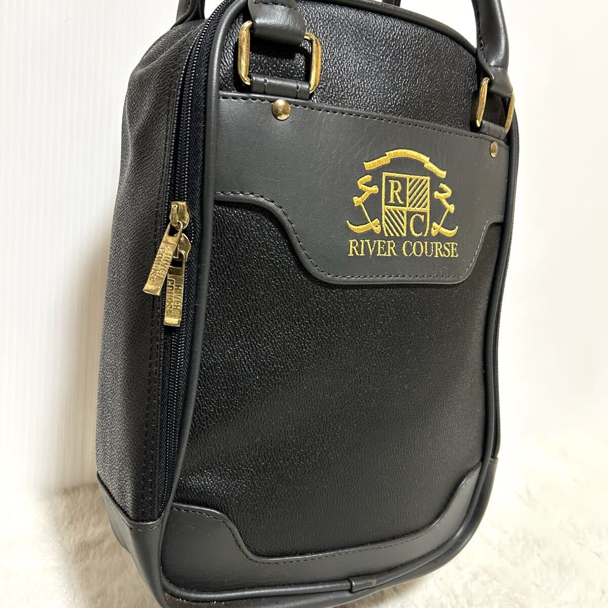 1円スタート【美品】RIVER COURSE ゴルフバッグ オールレザー シューズケース 本革 レザー ブラック 黒 キャディーバッグ 鞄 ハンドバッグの画像1