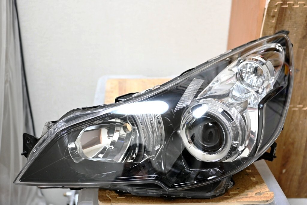 100円売切り SUBARU スバル レガシィ BM9 BR9 前期 純正 ブラック HID 左側 ヘッドライト KOITO 100-20061 5N　_画像1