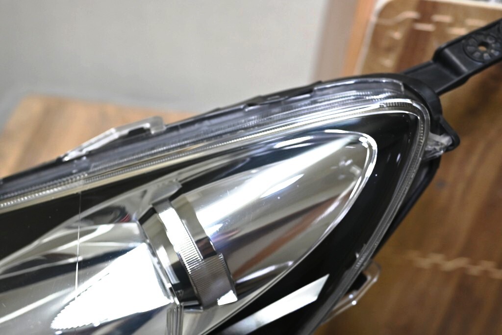 100円売切り SUBARU スバル レガシィ BM9 BR9 前期 純正 ブラック HID 左側 ヘッドライト KOITO 100-20061 5N　_画像5