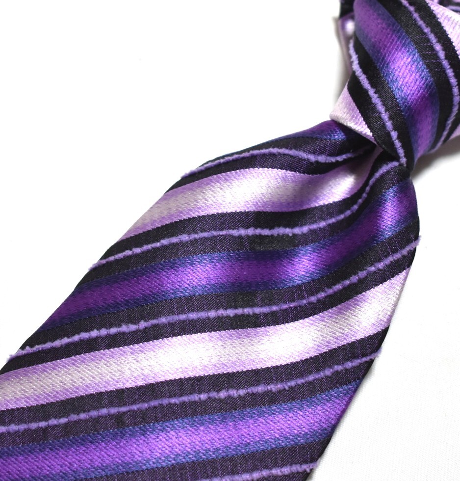 G268☆バレンチノ　ネクタイ　ストライプ柄☆3本以上送料無料_画像1