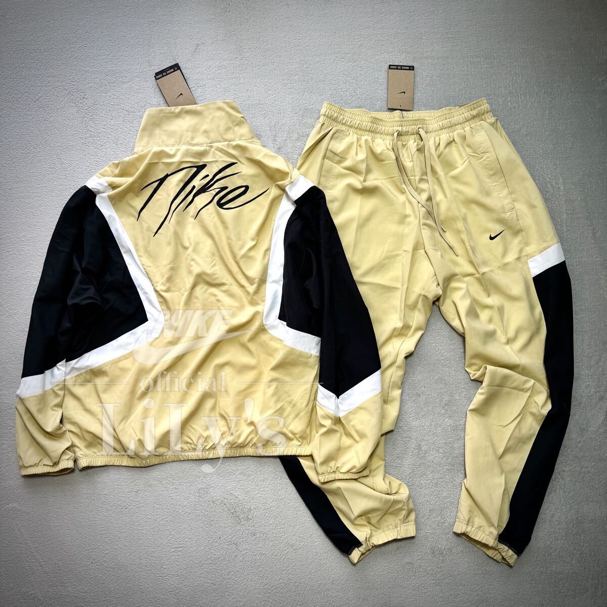 新品未使用　NIKE上下セットアップ　Ｌサイズ ウーブン　ゴールド　バスケ ウーブンジャケット　FZ0249 FZ0251 スウォッシュ　ジョーダン_画像2