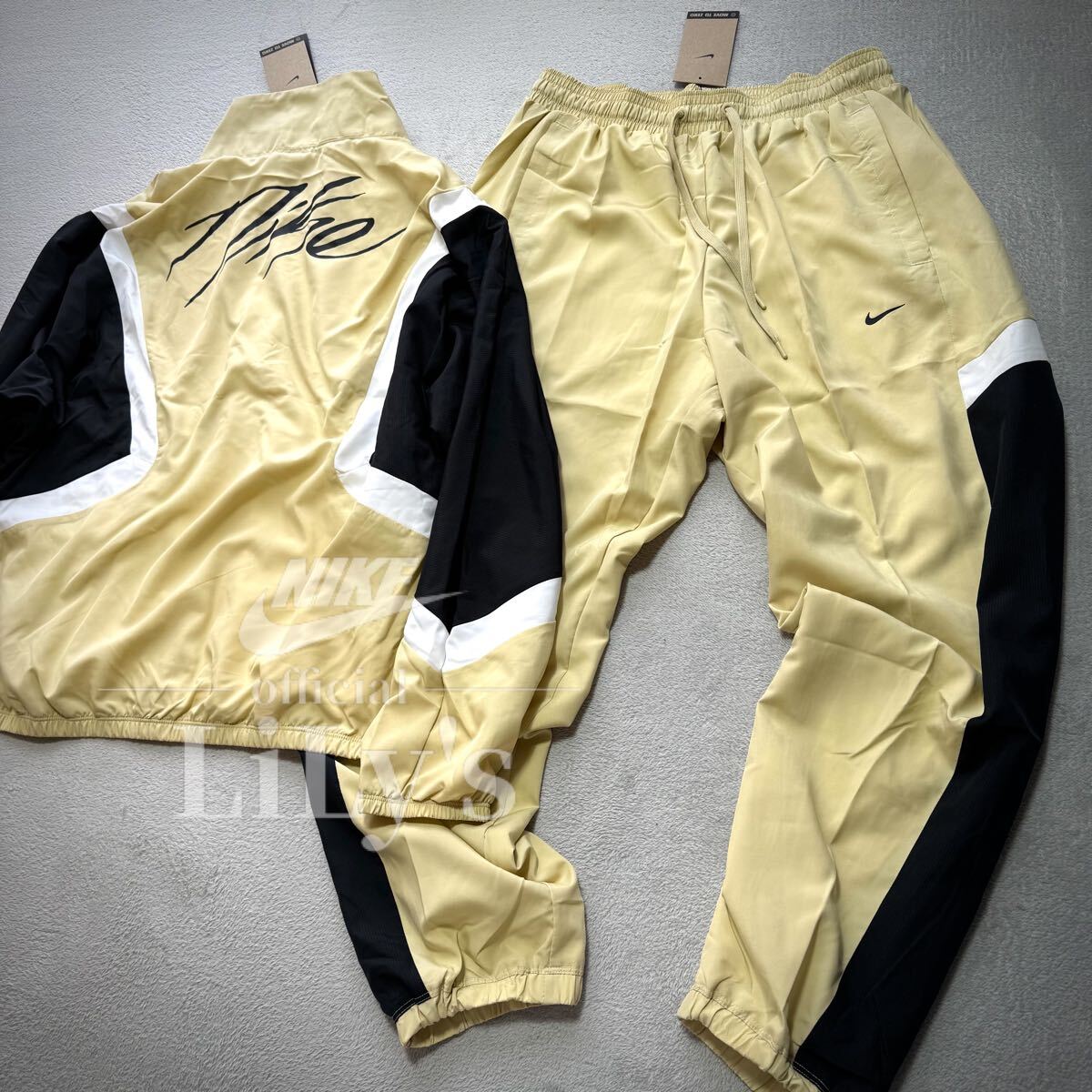 新品未使用　NIKE上下セットアップ　Ｌサイズ ウーブン　ゴールド　バスケ ウーブンジャケット　FZ0249 FZ0251 スウォッシュ　ジョーダン_画像3