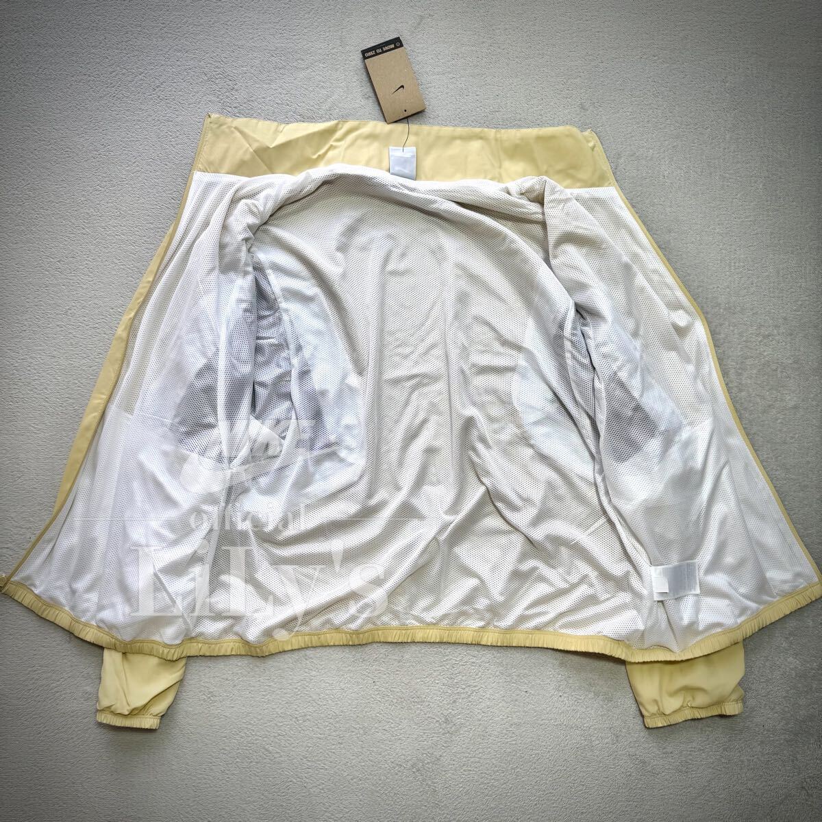 新品未使用　NIKE上下セットアップ　Ｌサイズ ウーブン　ゴールド　バスケ ウーブンジャケット　FZ0249 FZ0251 スウォッシュ　ジョーダン_画像5