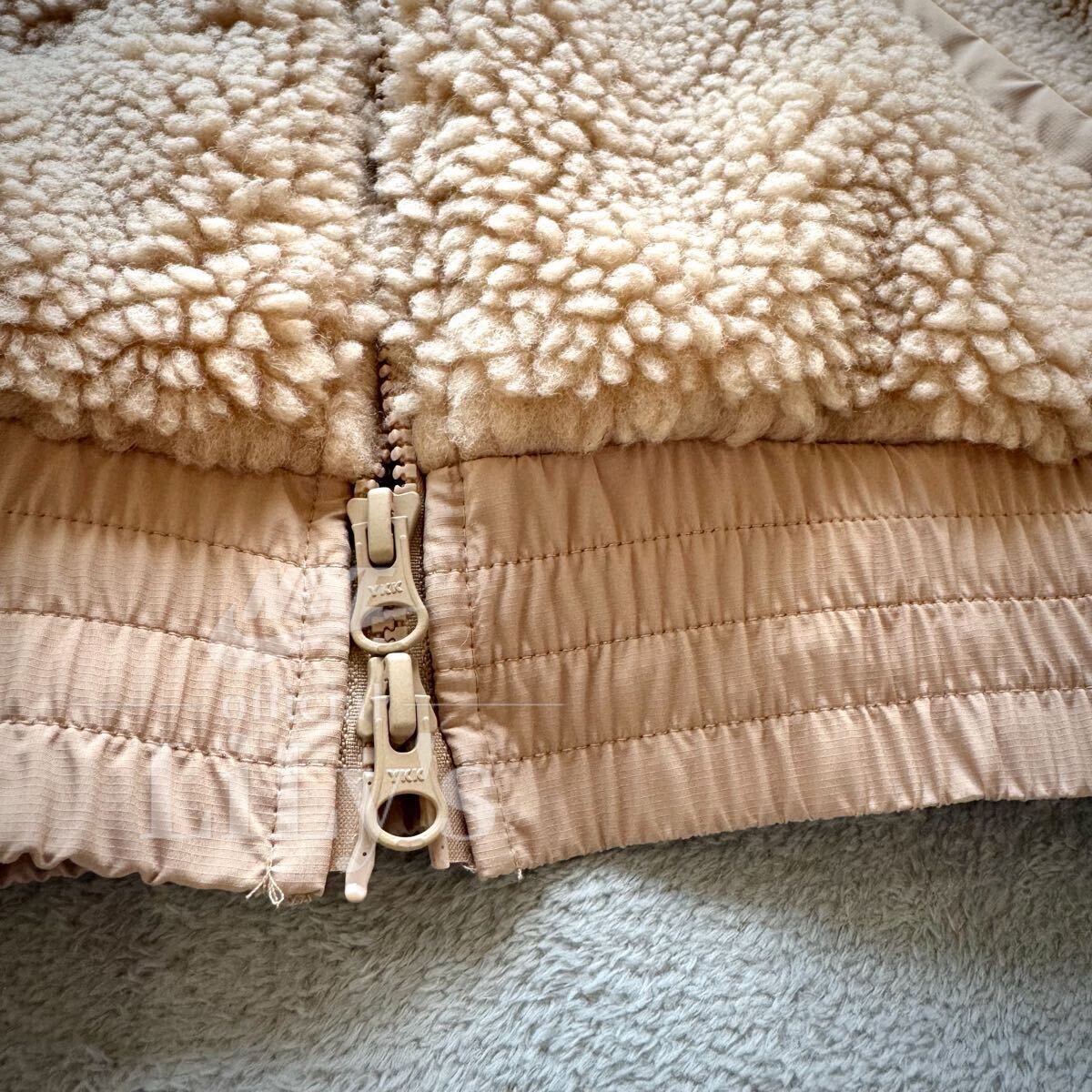 新品未使用　NIKEボアジャケット　Ｓサイズ　ベージュ　スウォッシュ　SWOOSH フルジップ ナイキ フリース　DR5629_画像4