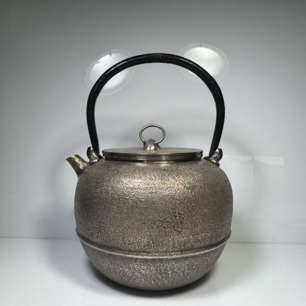 純銀製 望月形 湯沸 銀瓶 煎茶道具 Yahoo!オークション - 純銀製 望月 湯沸 鉄取手 煎茶 銀瓶 箱入