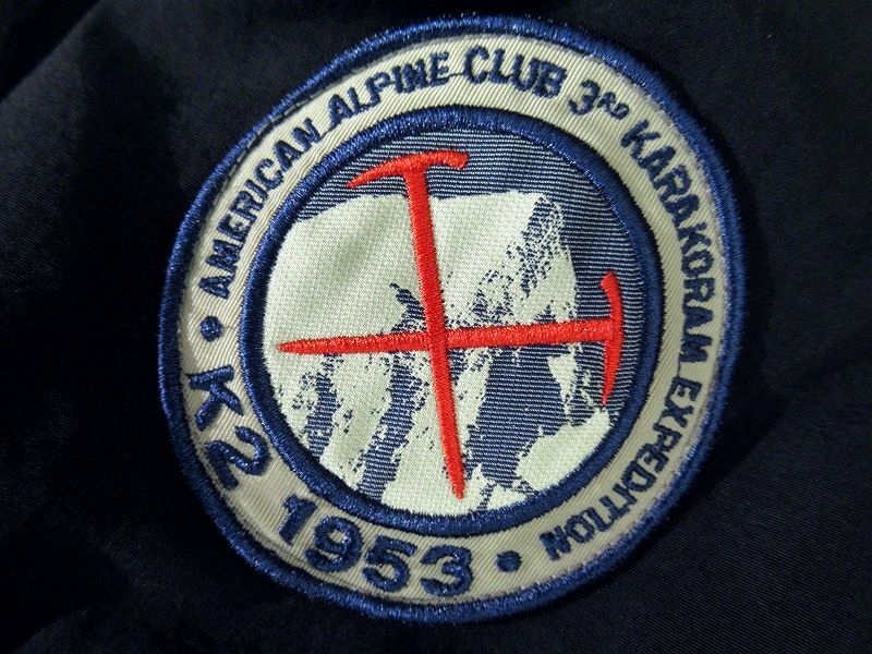 送無 KARAKORAM Eddie Bauer カラコラム エディーバウアー 名品 1953年 復刻 K2 登頂記念 ワッペン 550フィルパワー ダウン ジャケット 黒_画像8