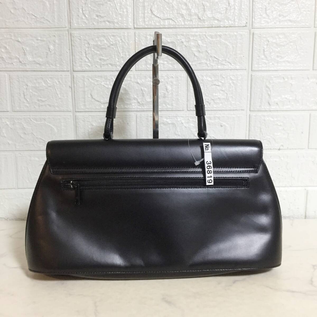 no36819 YUMI KATSURA ユミカツラ 本革 レザー フォーマル ハンド バッグ_画像2