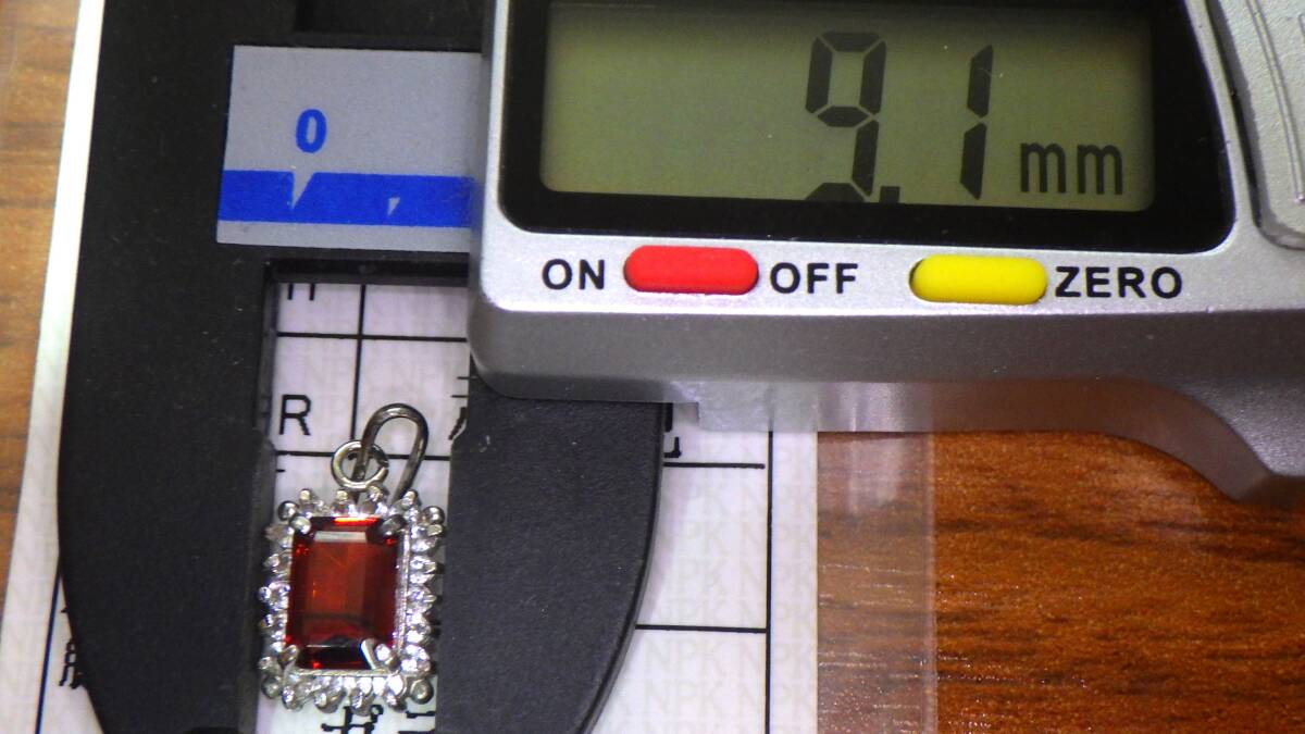 天然ロードライトガーネット　1.2g　ペンダントトップ　ソーティング付き_画像4