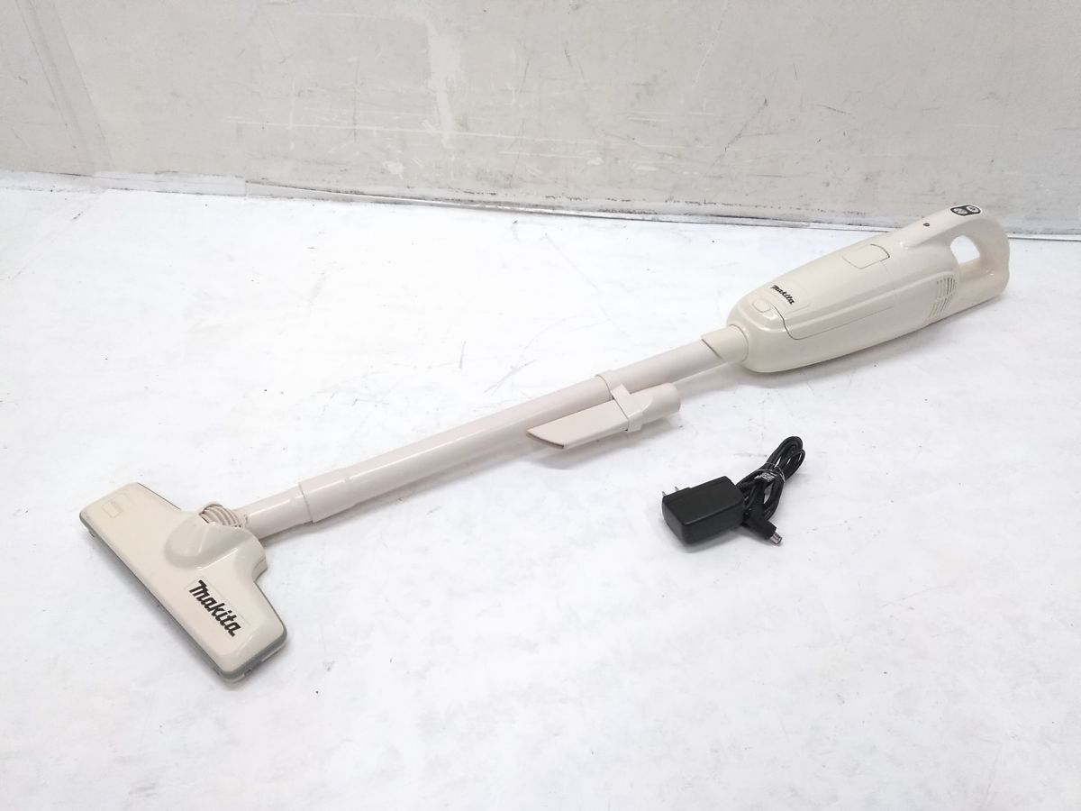 ●動作品 makita マキタ 充電式クリーナー CL105D(N) 充電式クリーナ コードレス 掃除機 充電器付き ホワイト 1007-315B @100●_画像1