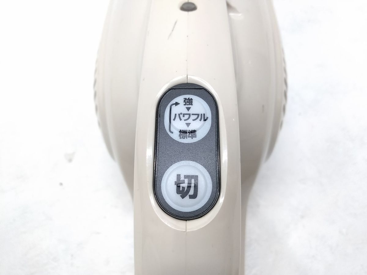 ●動作品 makita マキタ 充電式クリーナー CL105D(N) 充電式クリーナ コードレス 掃除機 充電器付き ホワイト 1007-315B @100●_画像7