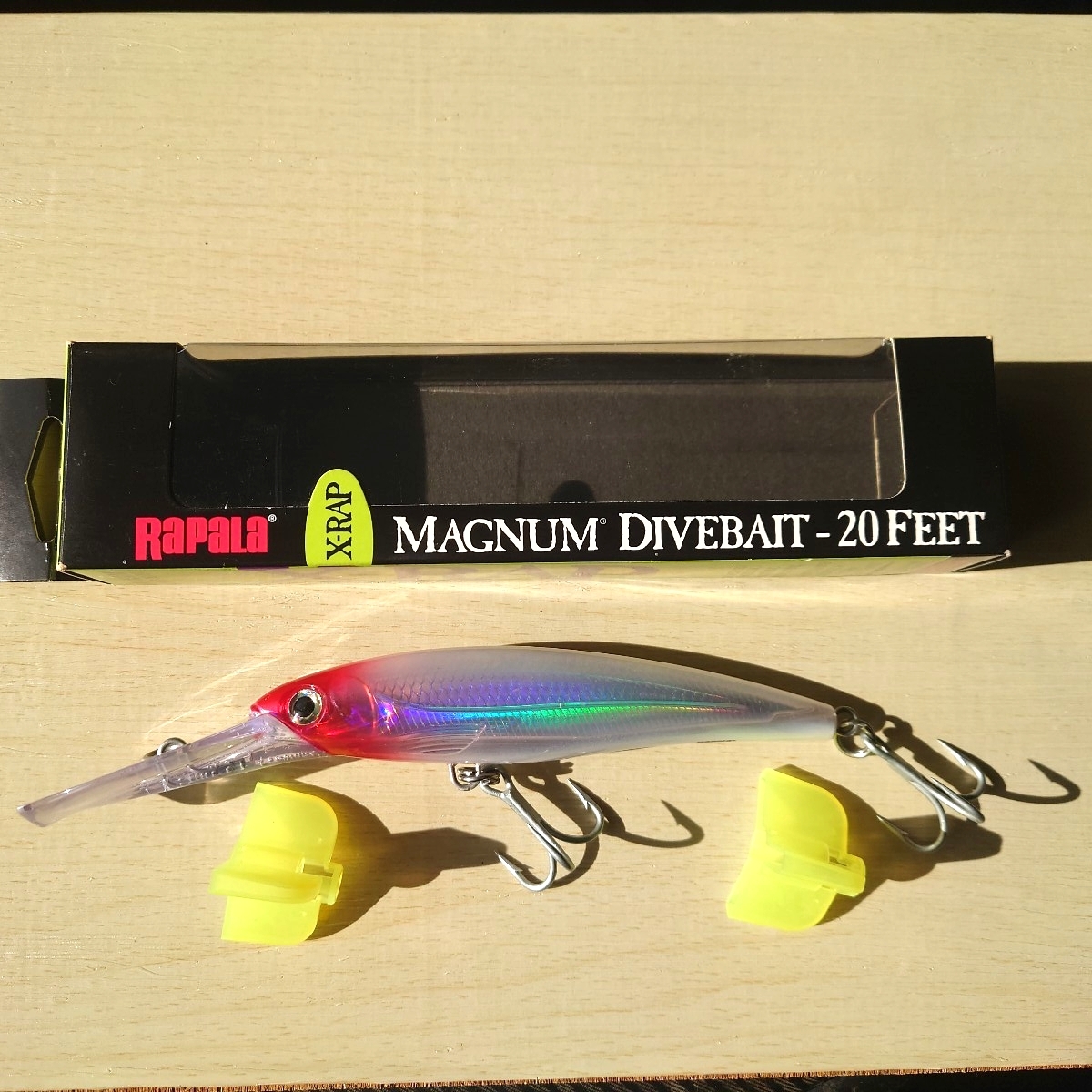 ☆☆大物回遊魚狙い！ラパラX-RAP MAGNUM XR20MAG RHレッドヘッド カルティバトリプルフック付（未使用品）フックカバーおまけお買得！☆☆_画像1