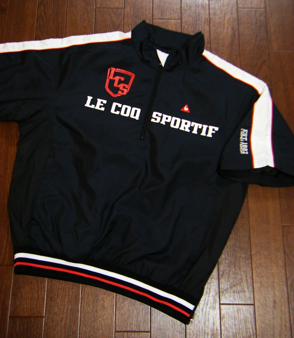 良品〇ルコックGOLF 中綿入り 防風 プルオーバー M やや薄手 ジップアップ機能 ブランドロゴ 黒色_画像1