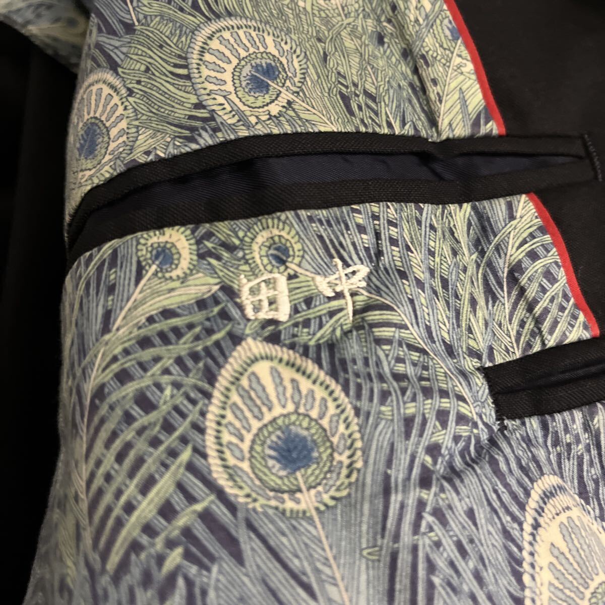 クリーニング済み J.PR E S S PR ESS CLU S IV E 春秋用ビジネスジャケット濃紺 裏地が素敵です ネイビー 金ボタン_画像5