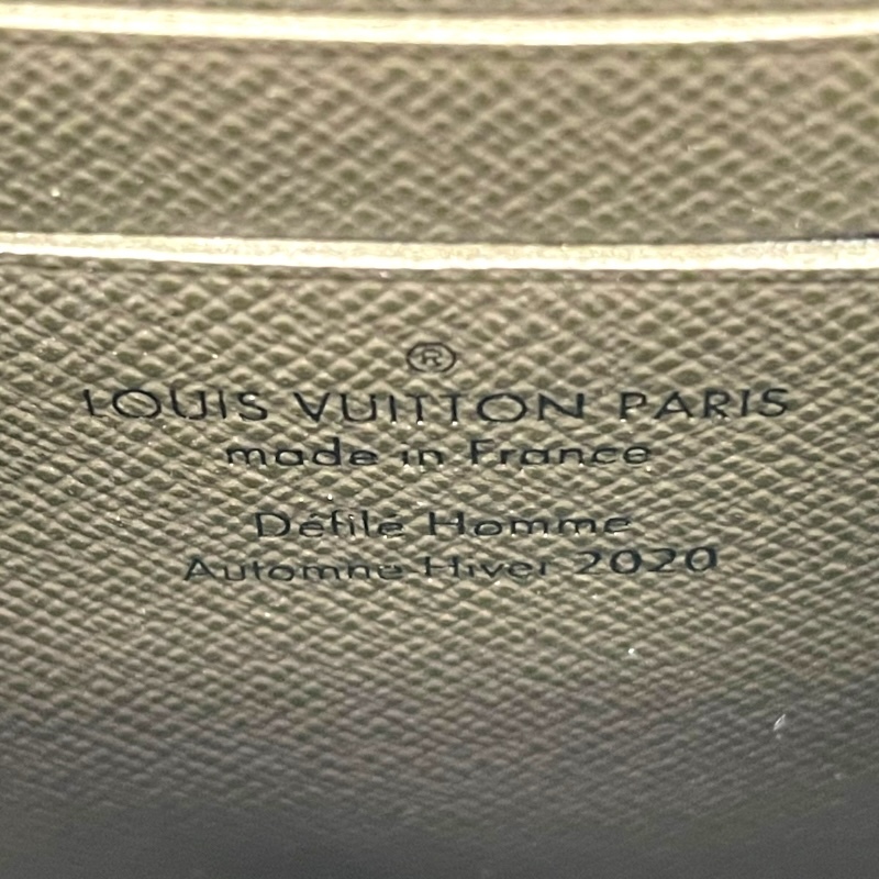 ルイ・ヴィトン LOUIS VUITTON フォンボックス M30581 モノグラム・タイガー ショルダーバッグ レディース 中古_画像6