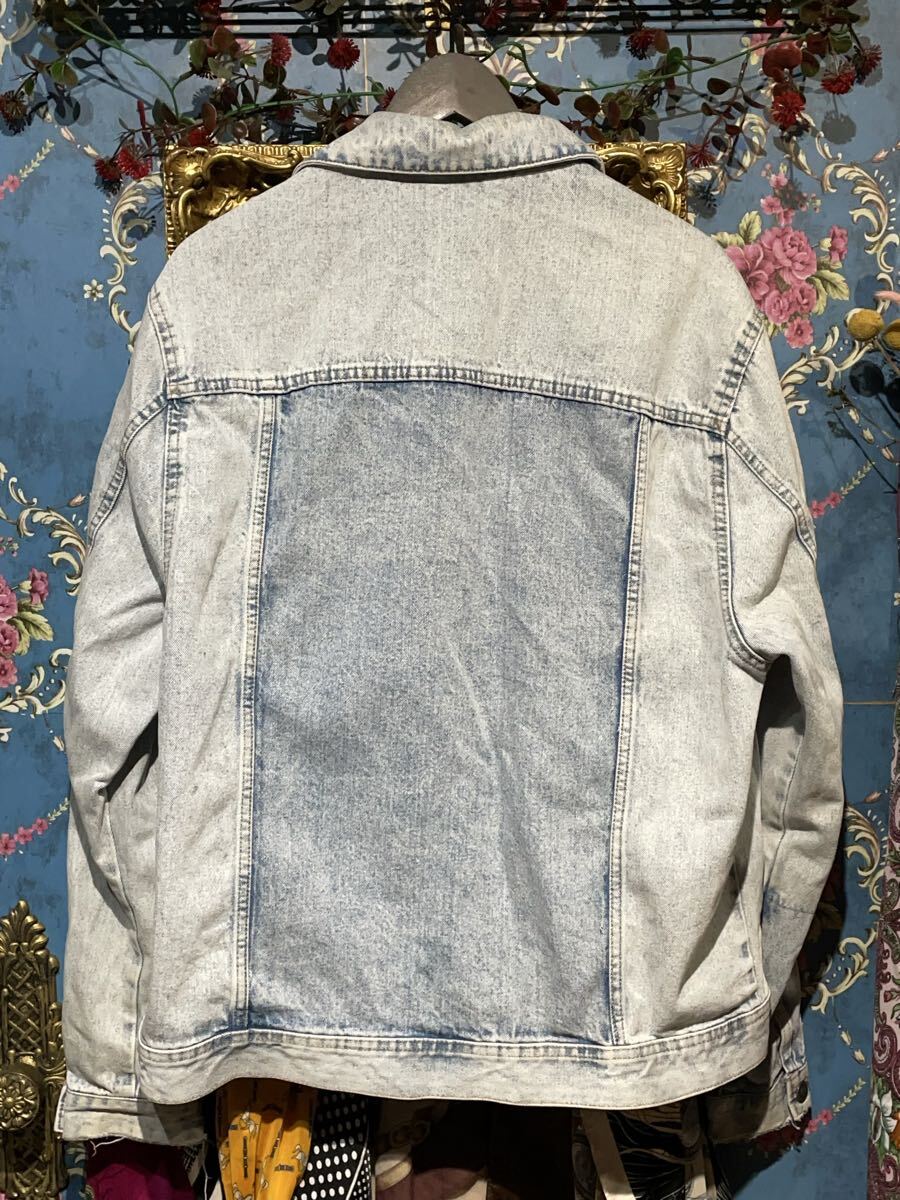 bershka ウォッシュド加工 デニムジャケット 厚め Lサイズ アウター Gジャン ベルシュカ_画像2