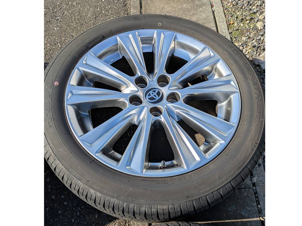 30 アルファード 純正 高輝度 タイヤホイール 18インチ 235/50R18 TOYO TRANPATH 4本セット 1本ガリあり_画像1