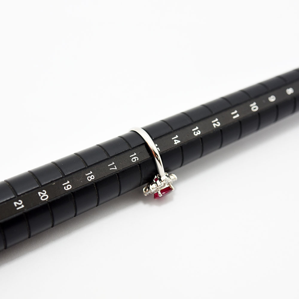 ルビー 1.38 ダイヤモンド 0.72 リング PT900 約15号 新品磨き仕上げ 中古_画像9