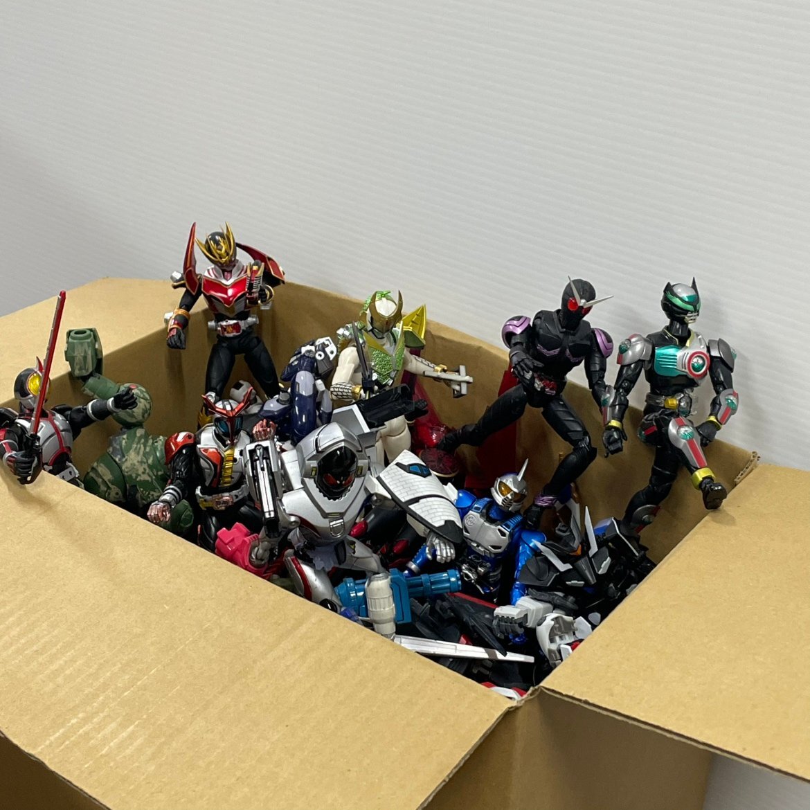 【80】1000円～お宝あり 仮面ライダー ガンダム フィギュア おもちゃ 長期保管品 ジャンク品_画像3