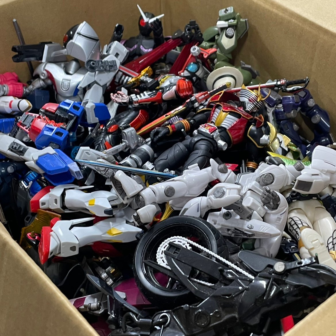 【80】1000円～お宝あり 仮面ライダー ガンダム フィギュア おもちゃ 長期保管品 ジャンク品_画像8