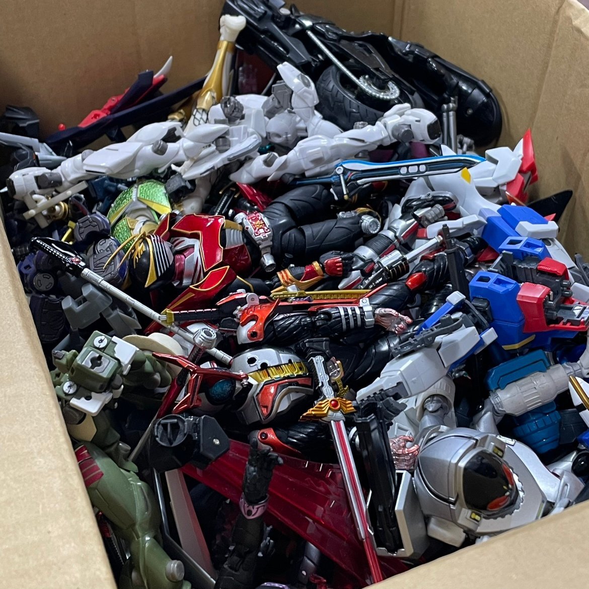 【80】1000円～お宝あり 仮面ライダー ガンダム フィギュア おもちゃ 長期保管品 ジャンク品_画像9