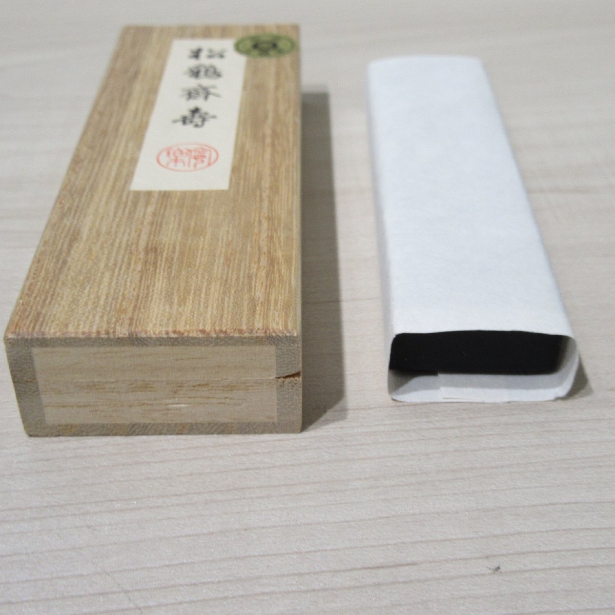 【31】1円～固形墨 玄勝堂 3点セット 紅花墨 他 書道 書道具 工芸品 未使用品 その他現状品_画像6