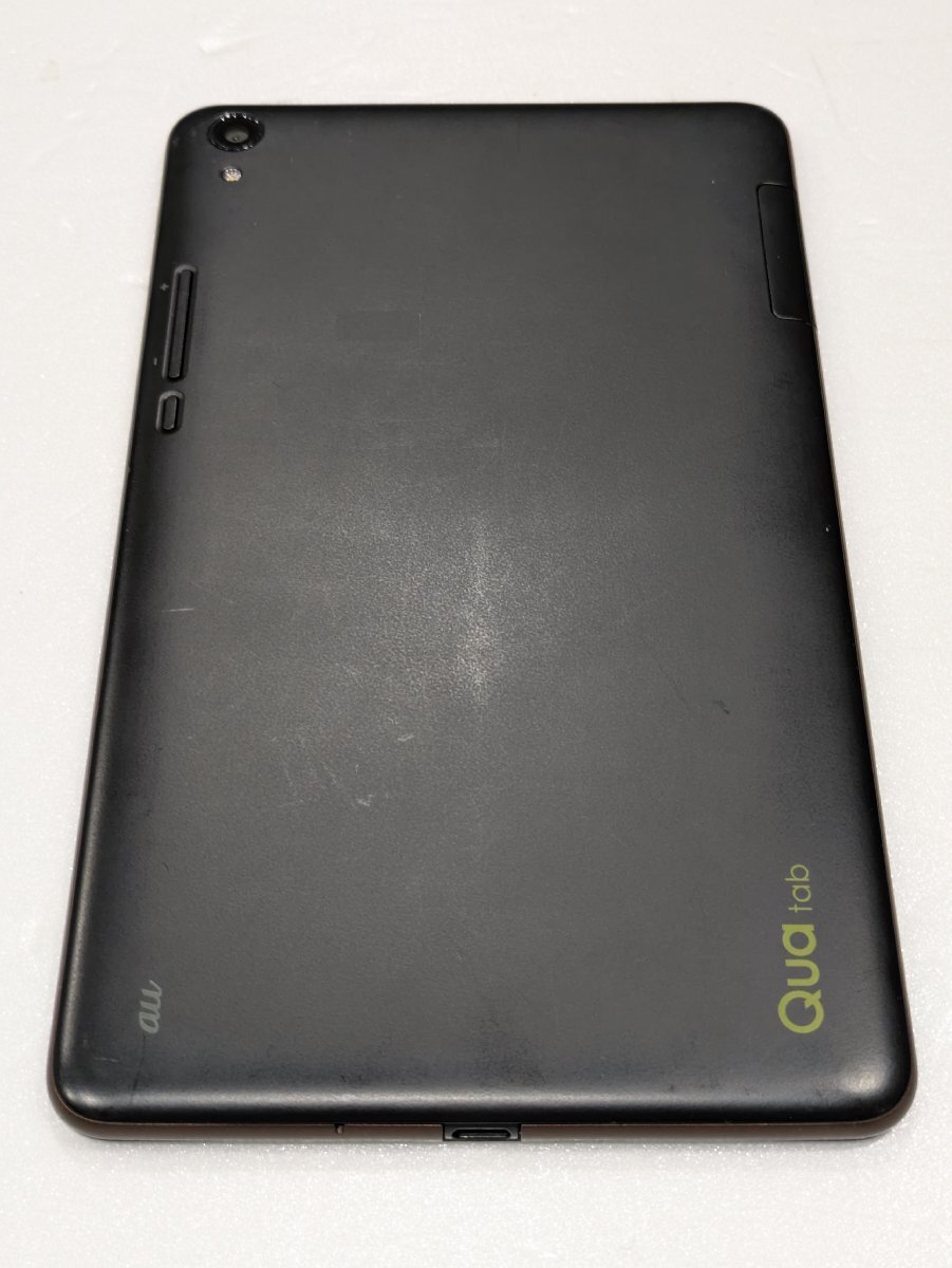 【76】1円～ au Quatab QZ8 部品取り 返品不可 タブレット 稼働未確認 現状品 ジャンク品_画像2