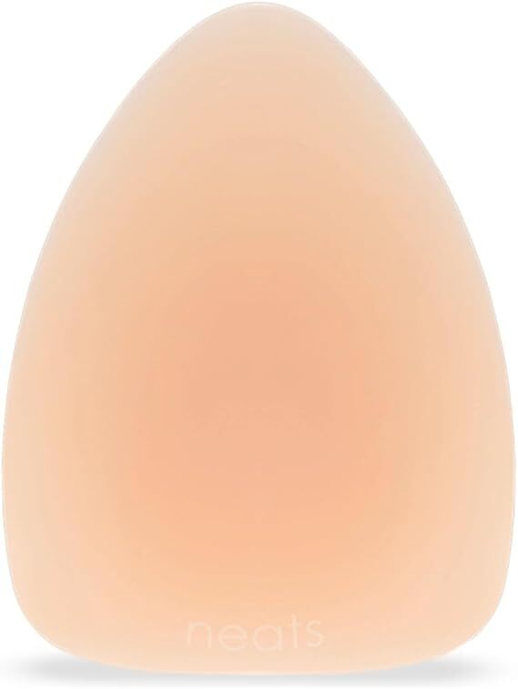 ニップルカバー 繰り返し使えるシリコン製 低アレルギー粘着タイプ シームレスで目立たず防水 深い襟ぐりの服にも_画像1