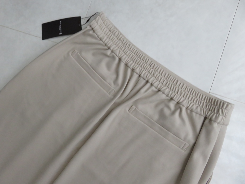 新品タグ付き◆MACKINTOSH LONDONマッキントッシュ◆３．６万！エクラ掲載☆彡【洗える】ストレッチポンチスカート　３８size　ベージュ_画像6