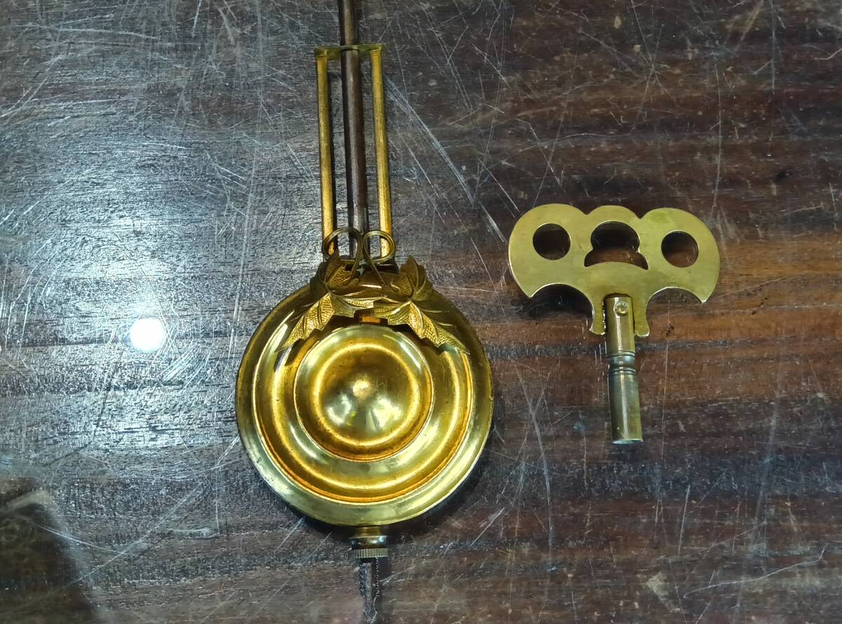 K08-1013　アンティーク 古時計 掛時計 振り子時計 ゼンマイ式 林時計製 明治44年 動作品_画像10