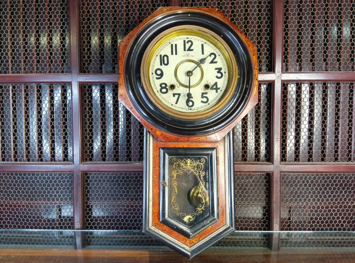 K08-1013　アンティーク 古時計 掛時計 振り子時計 ゼンマイ式 林時計製 明治44年 動作品_画像1