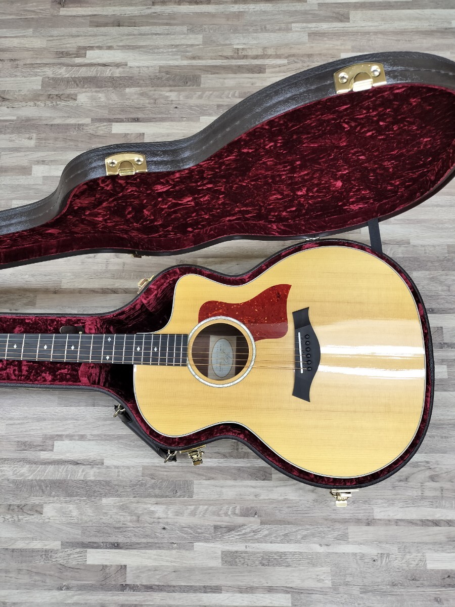Taylor GUITAR 214ce-CF DLX