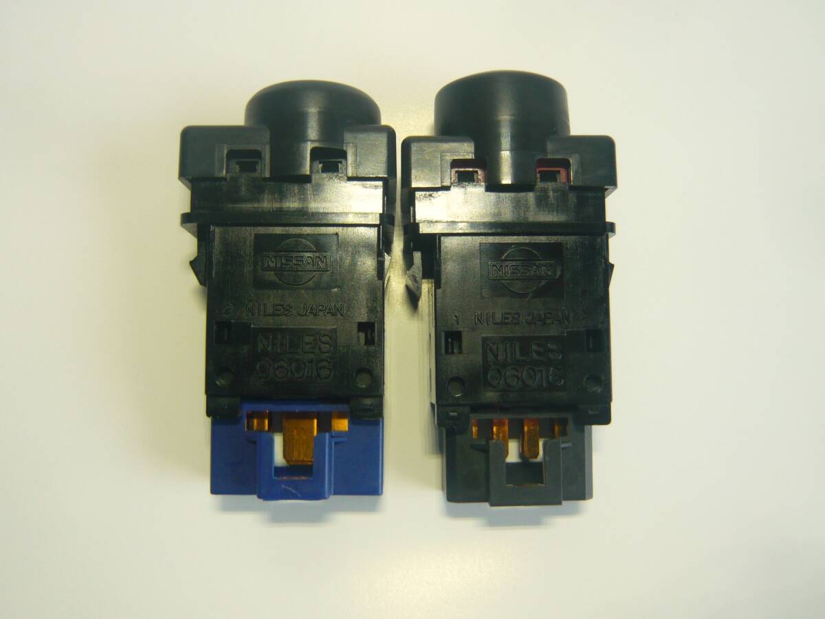 スカイライン ECR33 HR33 ER33 ENR33 R33 高輝度LED ハザード デフォガ スイッチ_画像4