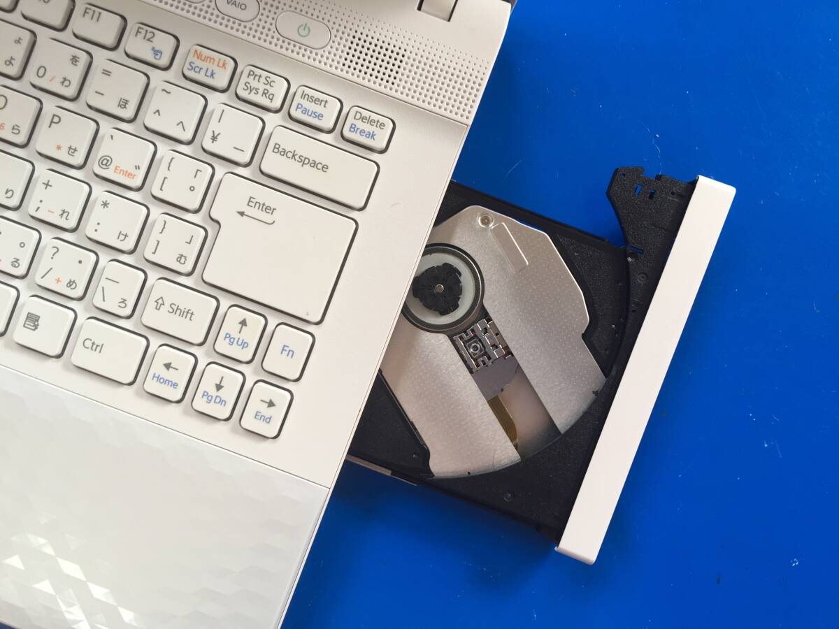 G彡 VAIO VPCEG34FJ/W B960 2.2GHz/4G/500G/DVD/14型1,366×768/Win11+2021_画像6