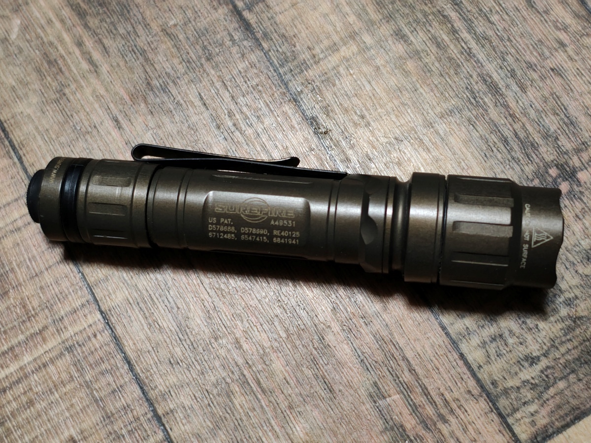 SUREFIRE シュアファイア LX2 Lumamax lx2-ha-wh 実物 LED ライト