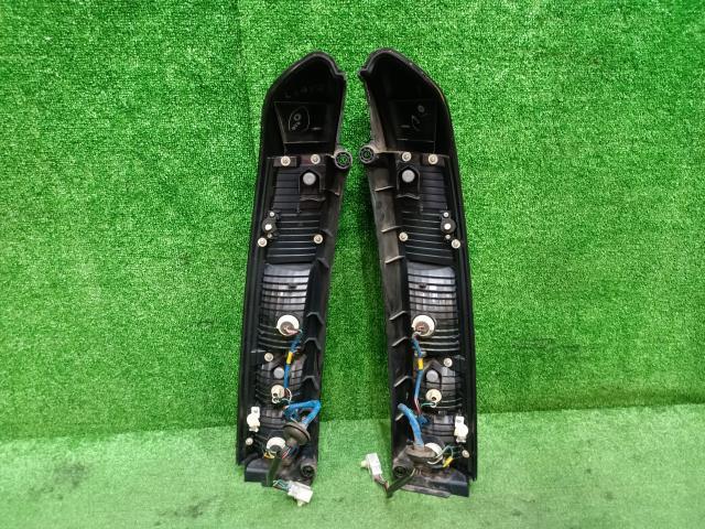 バモス ABA-HM1 左右テールランプ 右テールライト コイト 220-22816 33501-S8R-N51 33551-S8R-N51 テールランプ 左右 後期_画像2