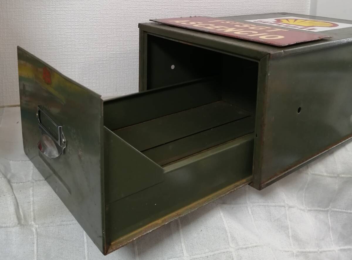 ◯雑貨 引き出し ミリタリー キャビネット メタル 一等軍曹階級プレート付 ヴィンテージ 軍隊 米軍？_画像2